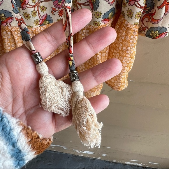 DR2 Mixed Print Bell Sleeve Chiffon Peasant Top XS - Boho Floral Lightweight - Picture 6 of 9